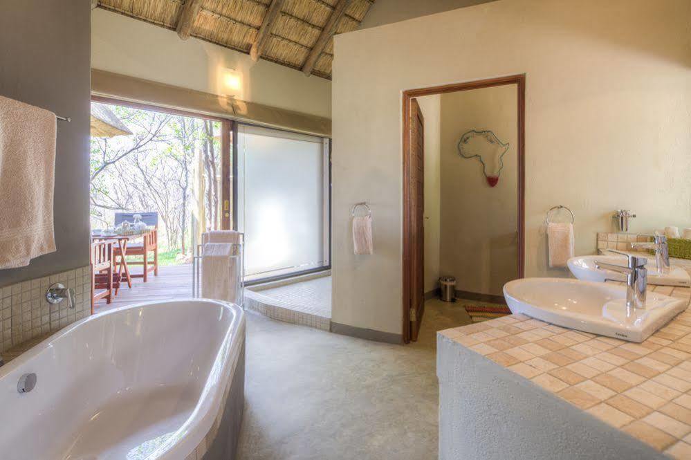 Tambuti Lodge Pilanesberg Exterior foto